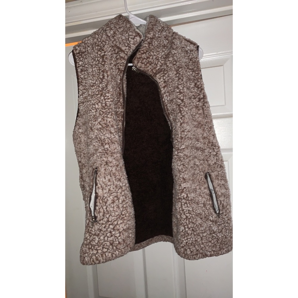 Sherpa vest